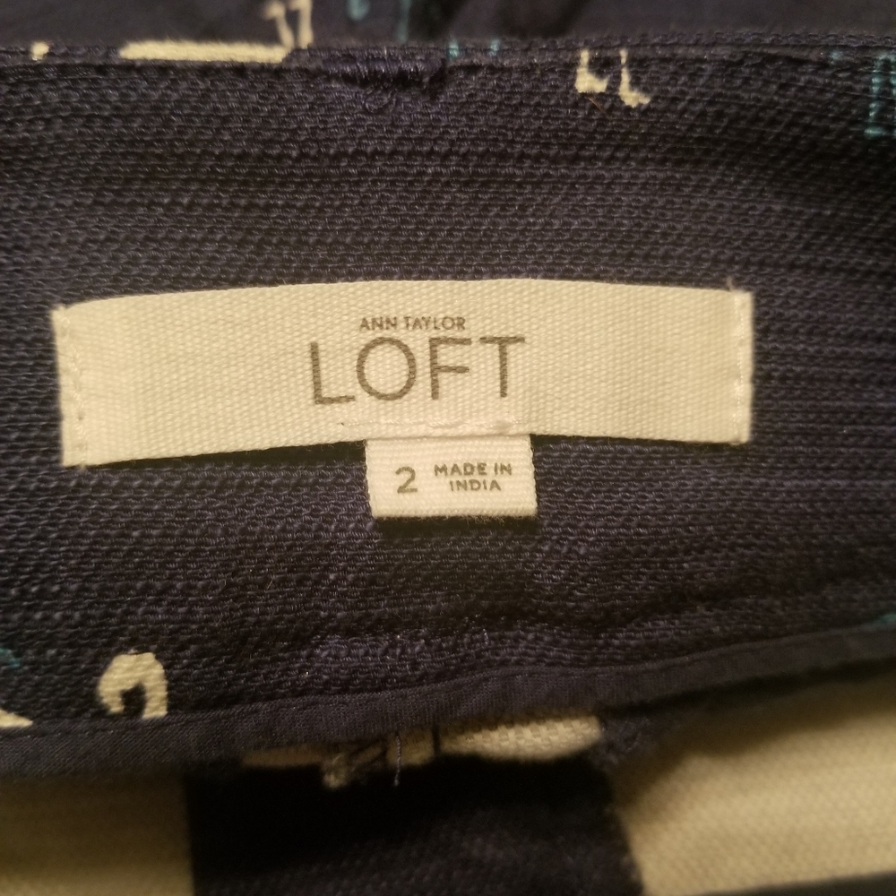Ann Taylor LOFT Shorts Flamingo Print - Picture 3 of 4